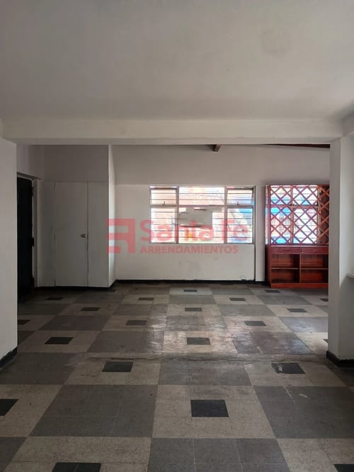 Casa de 4 alcobas en arriendo en Los Angeles, Medellín, 150 m² · foto 2 de 10