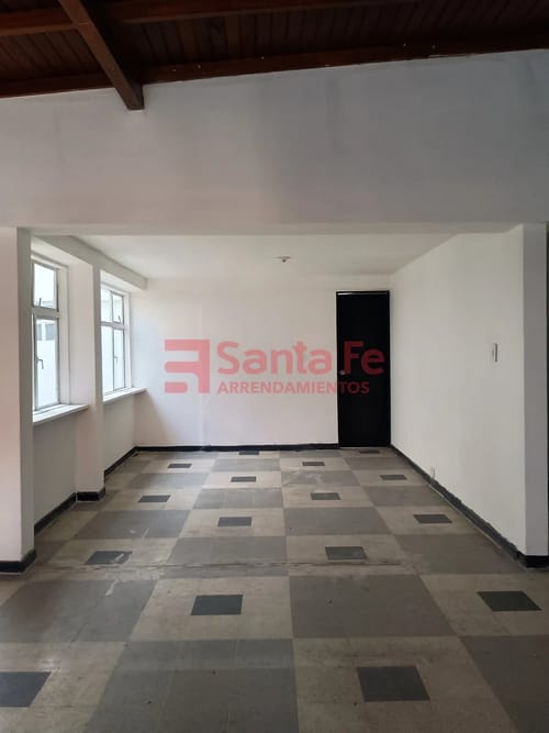 Casa de 4 alcobas en arriendo en Los Angeles, Medellín, 150 m² · foto 5 de 10