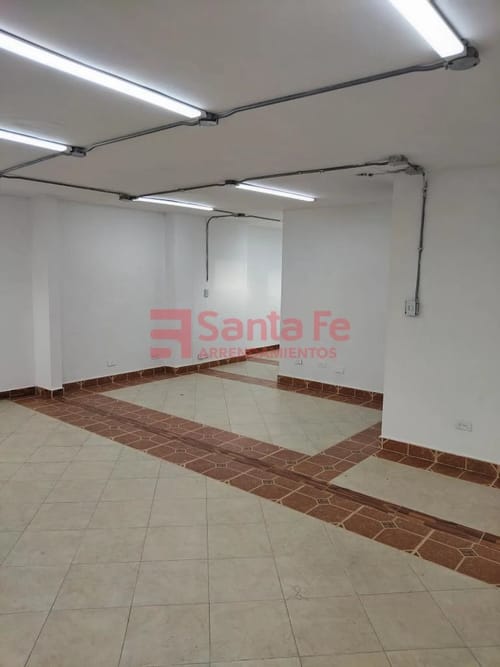 Local en arriendo en Estacion Villa, Medellín, 80 m² · foto 5 de 9