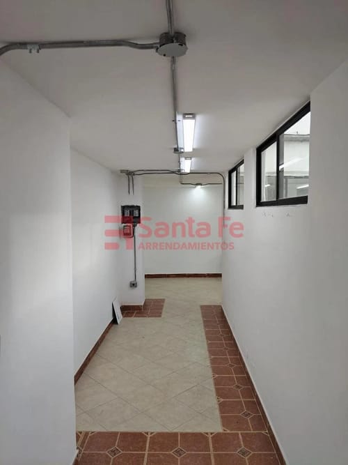 Local en arriendo en Estacion Villa, Medellín, 80 m² · foto 6 de 9