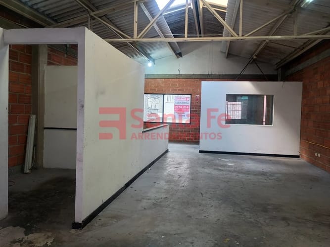 Bodega en arriendo en Trinidad, Medellín, 76 m² · foto 2 de 10
