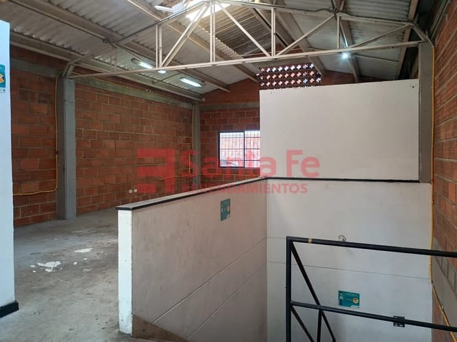 Bodega en arriendo en Trinidad, Medellín, 76 m² · foto 5 de 10