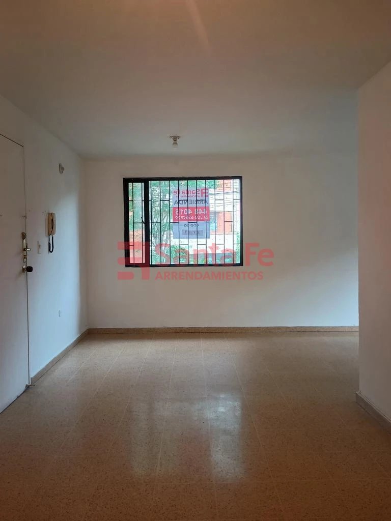 Apartamento en arriendo en Laureles, Medellín · foto 2 de 10