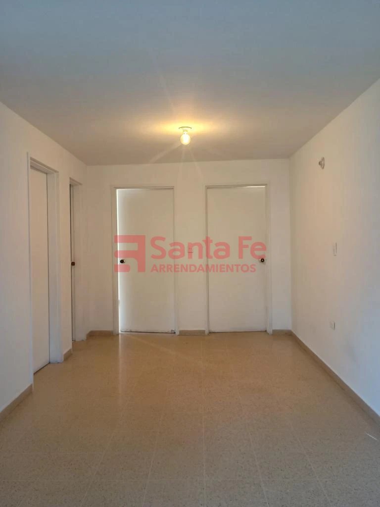 Apartamento en arriendo en Laureles, Medellín · foto 3 de 10