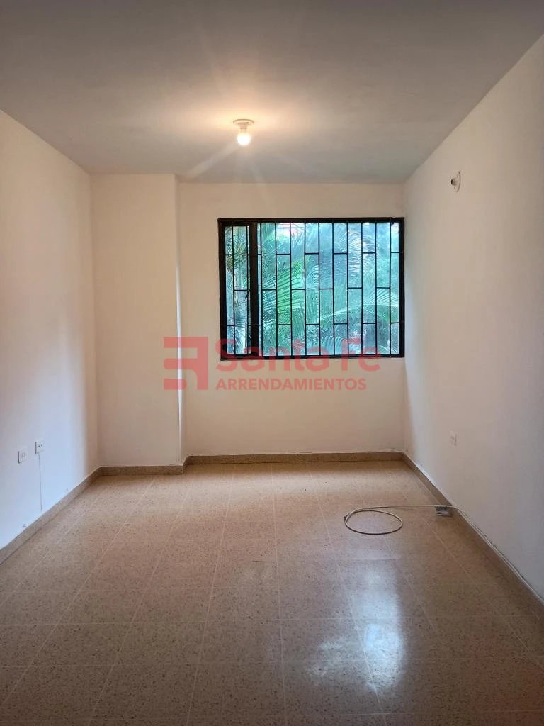 Apartamento en arriendo en Laureles, Medellín · foto 5 de 10