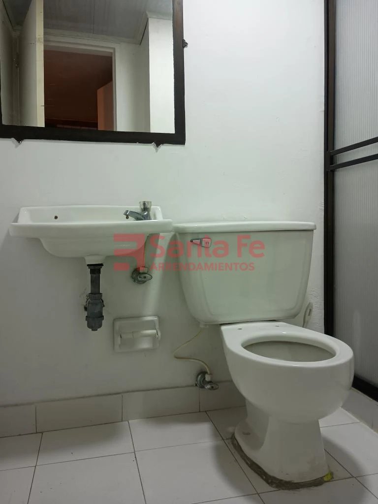 Apartamento en arriendo en Laureles, Medellín · foto 9 de 10