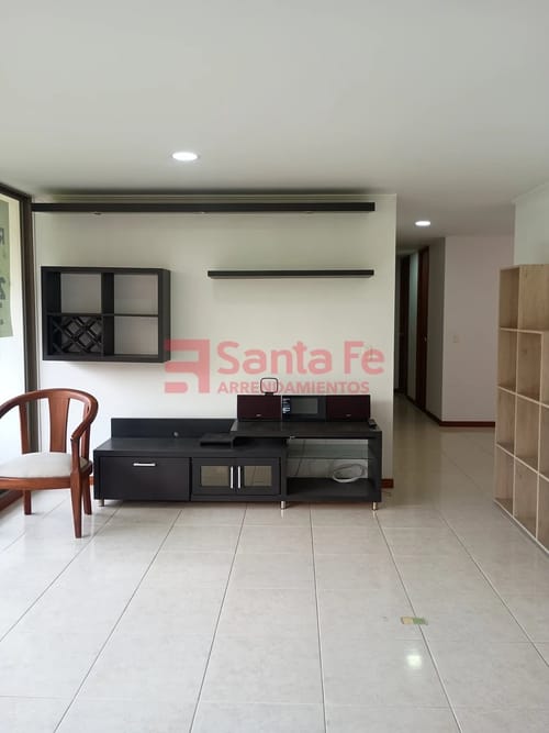 Apartamento de 4 alcobas en arriendo en Los Balsos, Medellín, 134 m² · foto 2 de 10