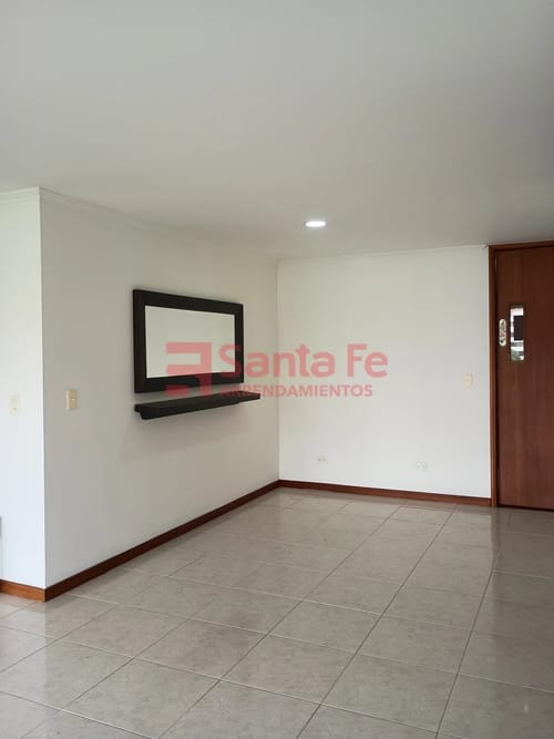 Apartamento de 4 alcobas en arriendo en Los Balsos, Medellín, 134 m² · foto 5 de 10