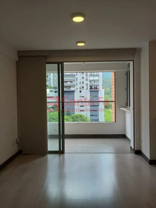 Apartamento de 2 alcobas en arriendo en Mugá, Envigado, 77 m² · foto 2 de 10