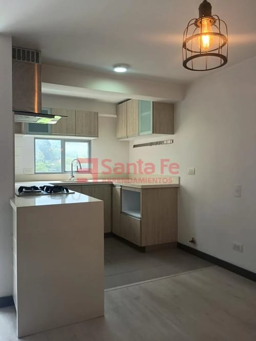 Apartamento de 2 alcobas en arriendo en Mugá, Envigado, 77 m² · foto 7 de 10