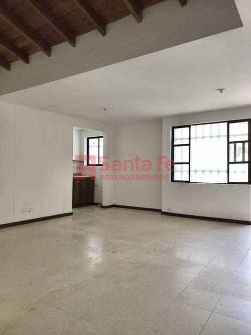 Oficina en arriendo en Conquistadores, Medellín, 38 m² · foto 3 de 8