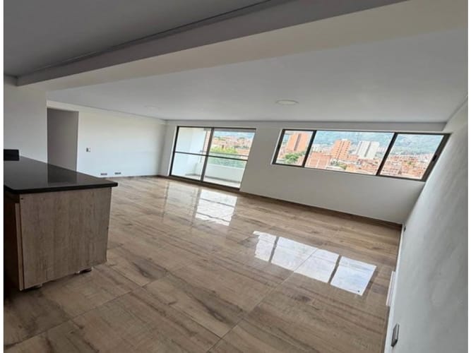Apartamento de 3 alcobas en venta en Zona Industrial 1, Bello, 74 m² · foto 2 de 16