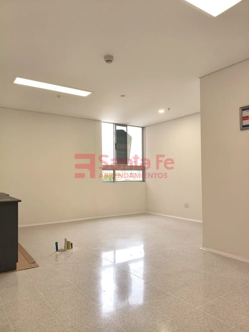 Oficina en arriendo en Laureles, Medellín, 40 m² · foto 3 de 10
