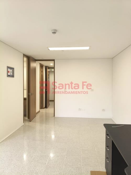 Oficina en arriendo en Laureles, Medellín, 40 m² · foto 4 de 10