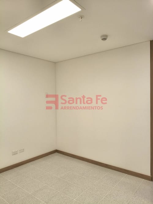 Oficina en arriendo en Laureles, Medellín, 40 m² · foto 6 de 10