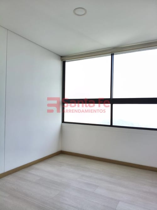 Apartamento de 3 alcobas en arriendo en Asomadera No.2, Medellín, 90 m² · foto 7 de 10