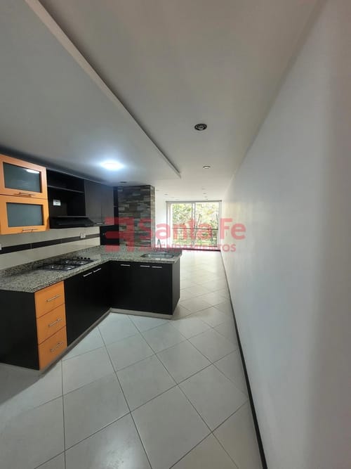Apartamento de 2 alcobas en arriendo en Casa Jardin, Itagüí, 65 m² · foto 2 de 10
