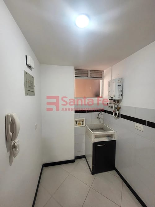 Apartamento de 2 alcobas en arriendo en Casa Jardin, Itagüí, 65 m² · foto 7 de 10