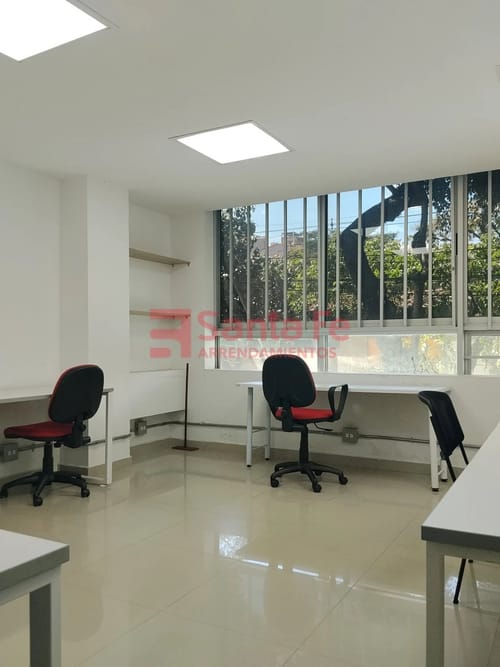 Oficina en arriendo en Suramericana, Medellín, 35 m² · foto 2 de 4