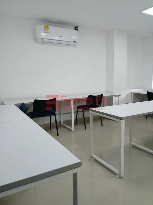 Oficina en arriendo en Suramericana, Medellín, 35 m² · foto 3 de 6