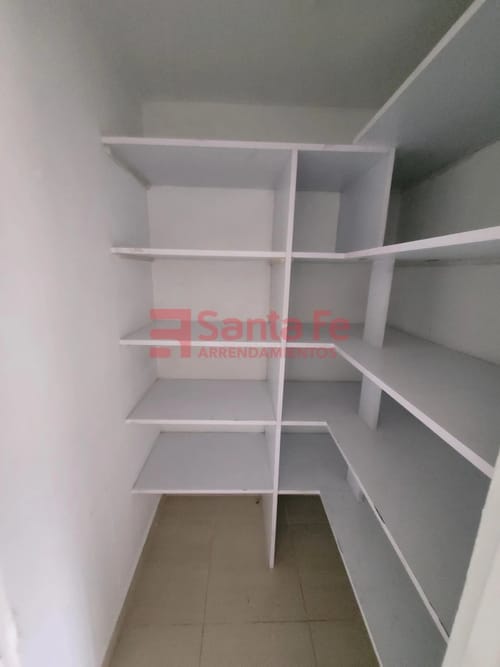 Local en arriendo en Villa Santa Teresa, Envigado, 25 m² · foto 5 de 9