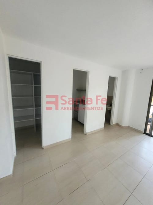 Local en arriendo en Villa Santa Teresa, Envigado, 25 m² · foto 7 de 9
