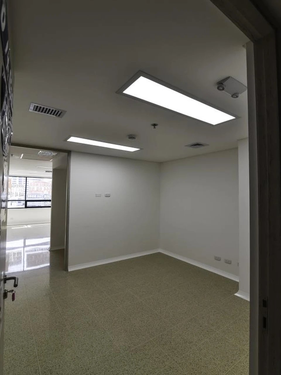 Office in Camino Verde (36 m²) for Sale - 2