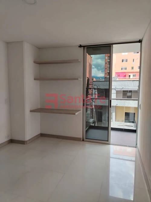 Apartamento de 4 alcobas en arriendo en Las Acacias, Medellín, 163 m² · foto 6 de 10