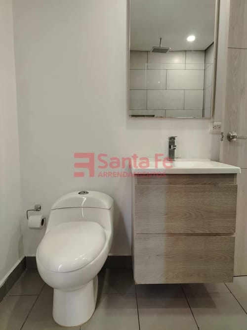 Apartamento de 4 alcobas en arriendo en Las Acacias, Medellín, 163 m² · foto 9 de 10