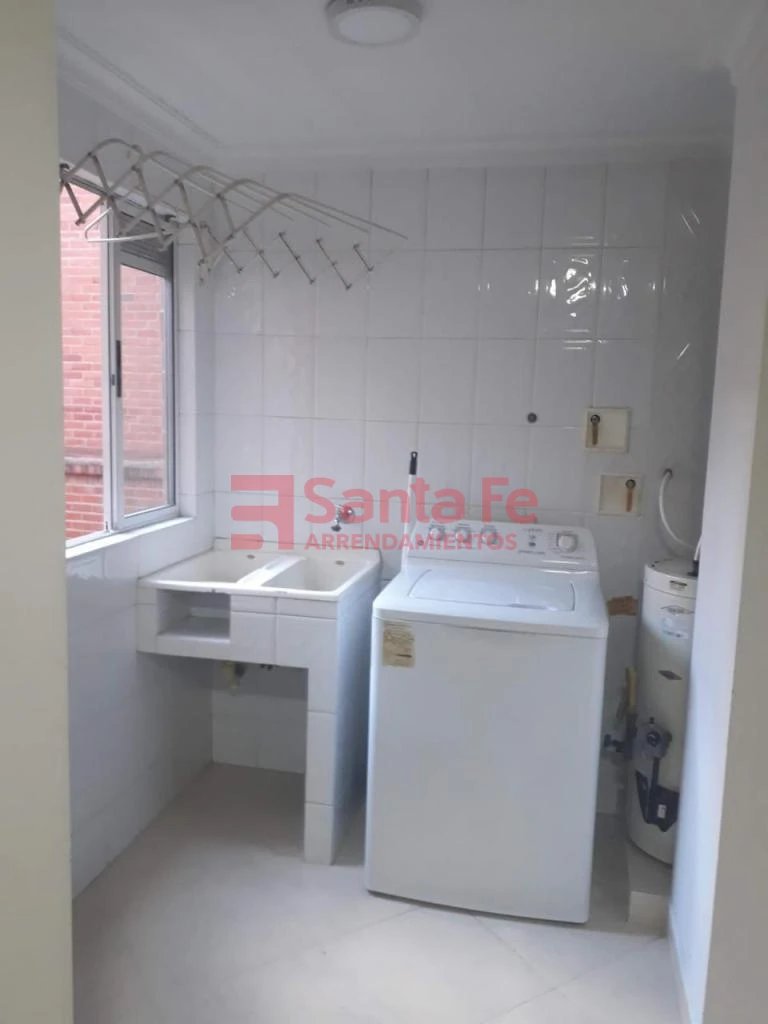 Apartamento en arriendo en Laureles, Medellín · foto 6 de 10