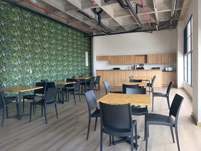 Oficina en arriendo en Cuarta Brigada, Medellín, 10 m² · foto 7 de 9
