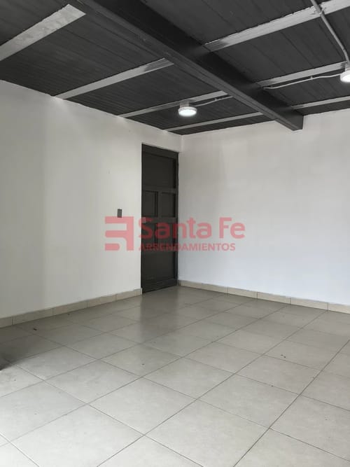 Local en arriendo en Loma Del Indio, Medellín, 18 m² · foto 5 de 6