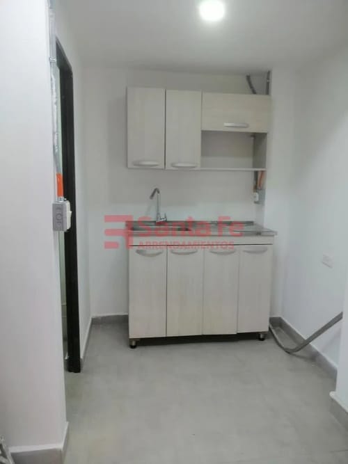Local en arriendo en Simesa, Medellín, 15 m² · foto 3 de 4