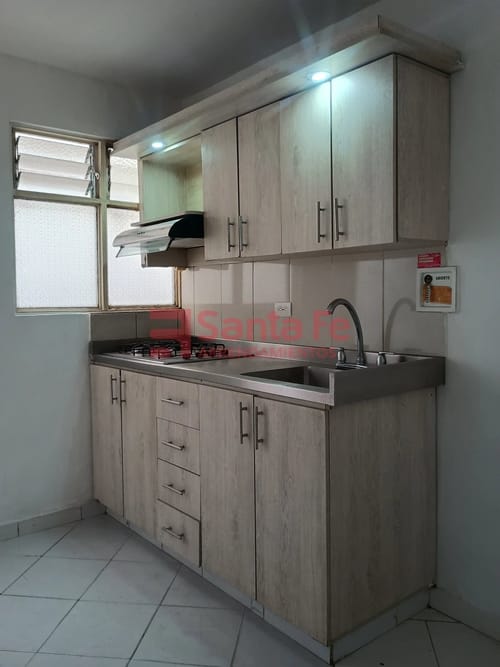 Apartamento de 3 alcobas en arriendo en Belen Malibu, Medellín, 85 m² · foto 6 de 10