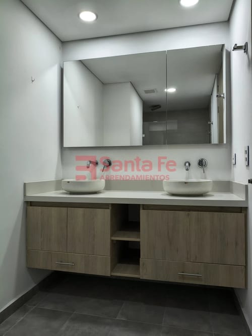 Apartamento de 2 alcobas en arriendo en Asomadera No.2, Medellín, 96 m² · foto 9 de 10