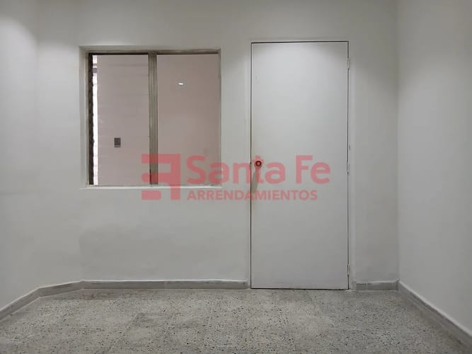 Casa de 5 alcobas en arriendo en Bolivariana, Medellín, 240 m² · foto 8 de 10