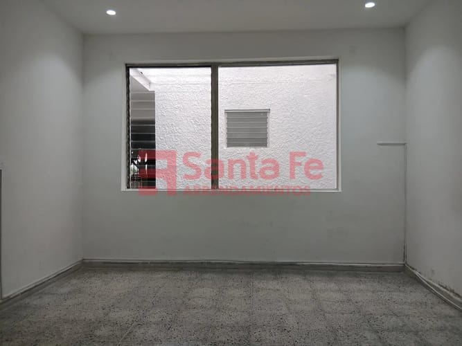 Casa de 5 alcobas en arriendo en Bolivariana, Medellín, 240 m² · foto 9 de 10