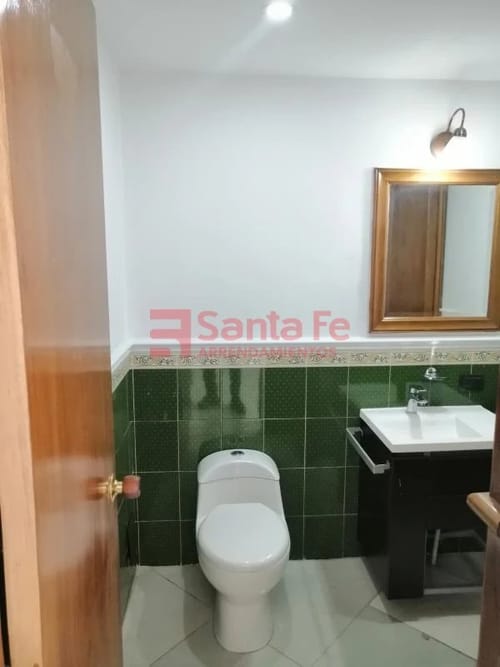 Oficina en arriendo en El Castillo, Medellín, 51 m² · foto 5 de 10