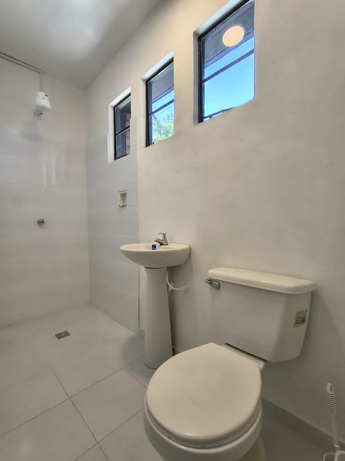 Casa de 4 alcobas en arriendo en Bolivariana, Medellín, 400 m² · foto 9 de 10