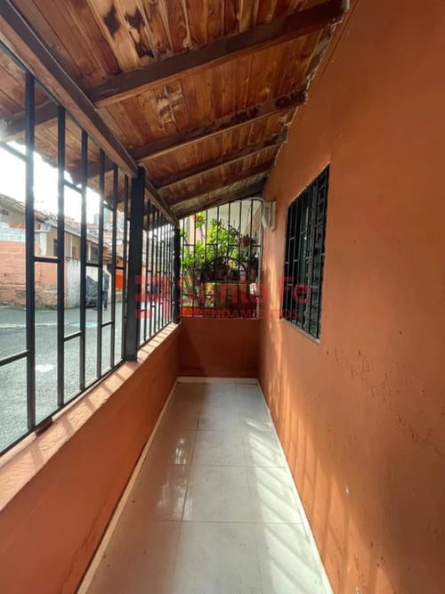 Casa de 3 alcobas en venta en Camino Verde, Envigado, 204 m² · foto 4 de 10