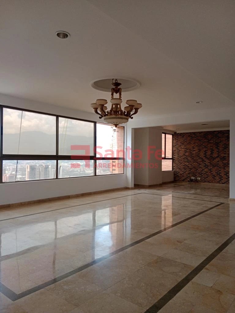 Apartamento en arriendo en El Campestre, Medellín · foto 2 de 10