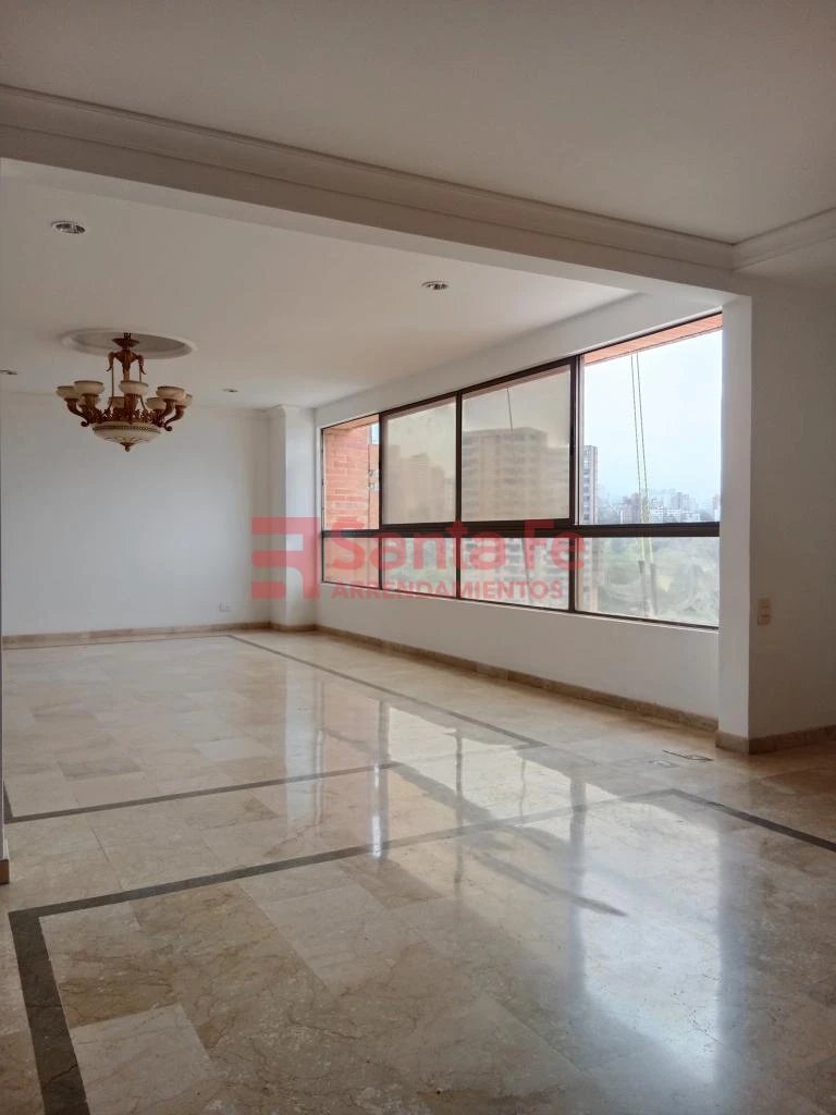 Apartamento en arriendo en El Campestre, Medellín · foto 3 de 10