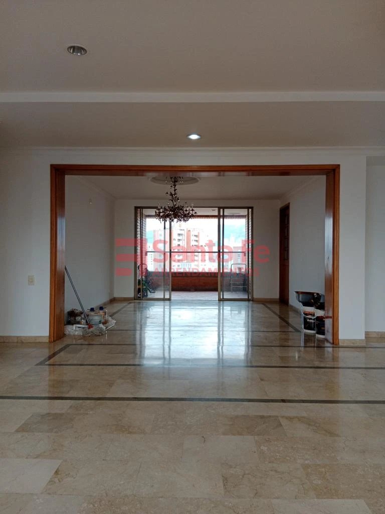 Apartamento en arriendo en El Campestre, Medellín · foto 4 de 10