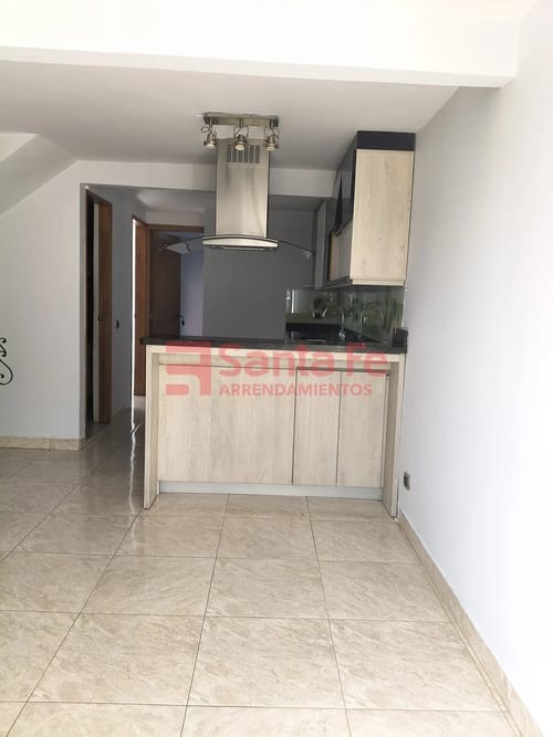 Apartamento de 4 alcobas en arriendo en Cucaracho, Medellín, 80 m² · foto 4 de 10