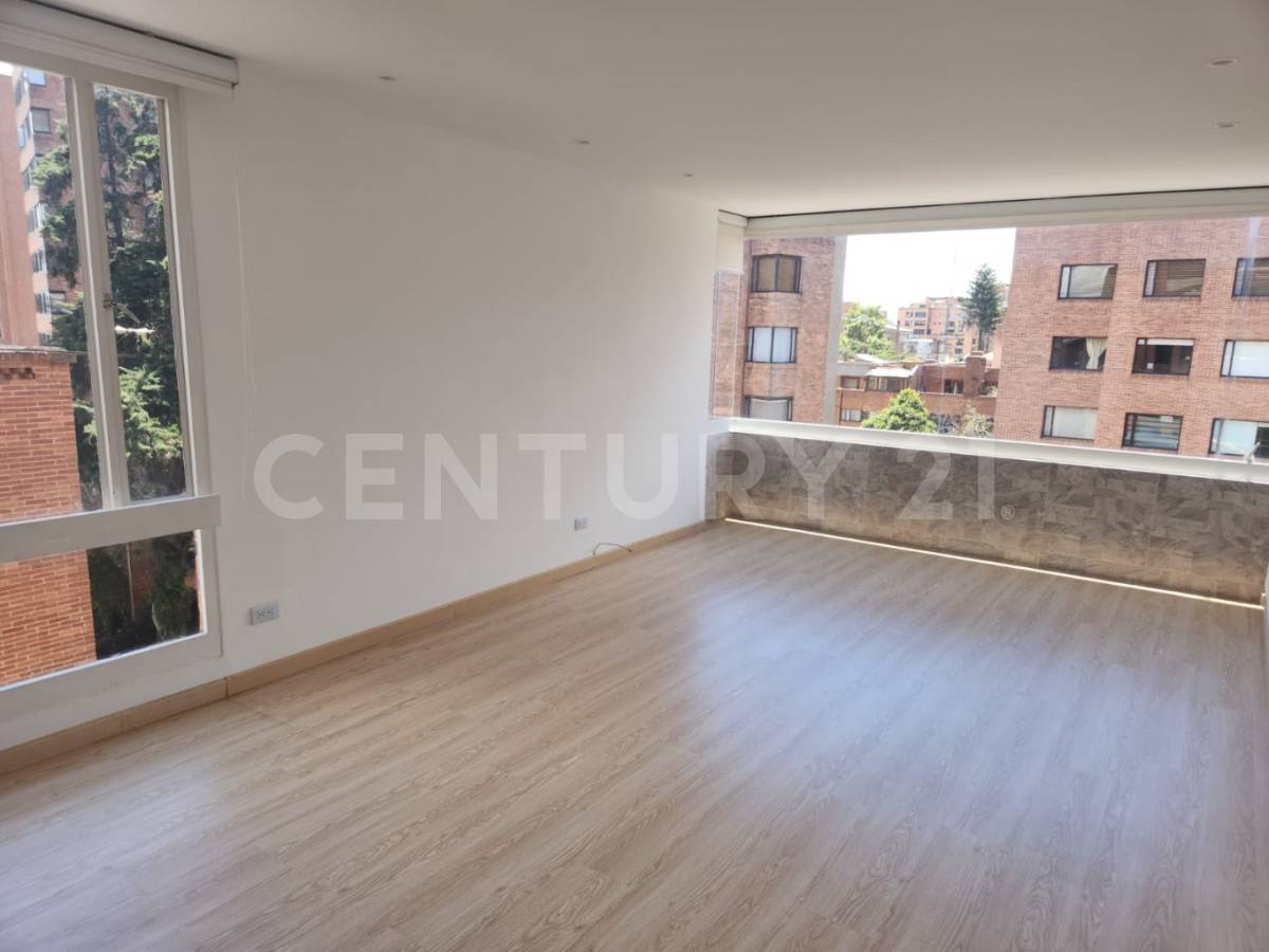 Apartamento en venta en Los Rosales, Bogotá · foto 2 de 19