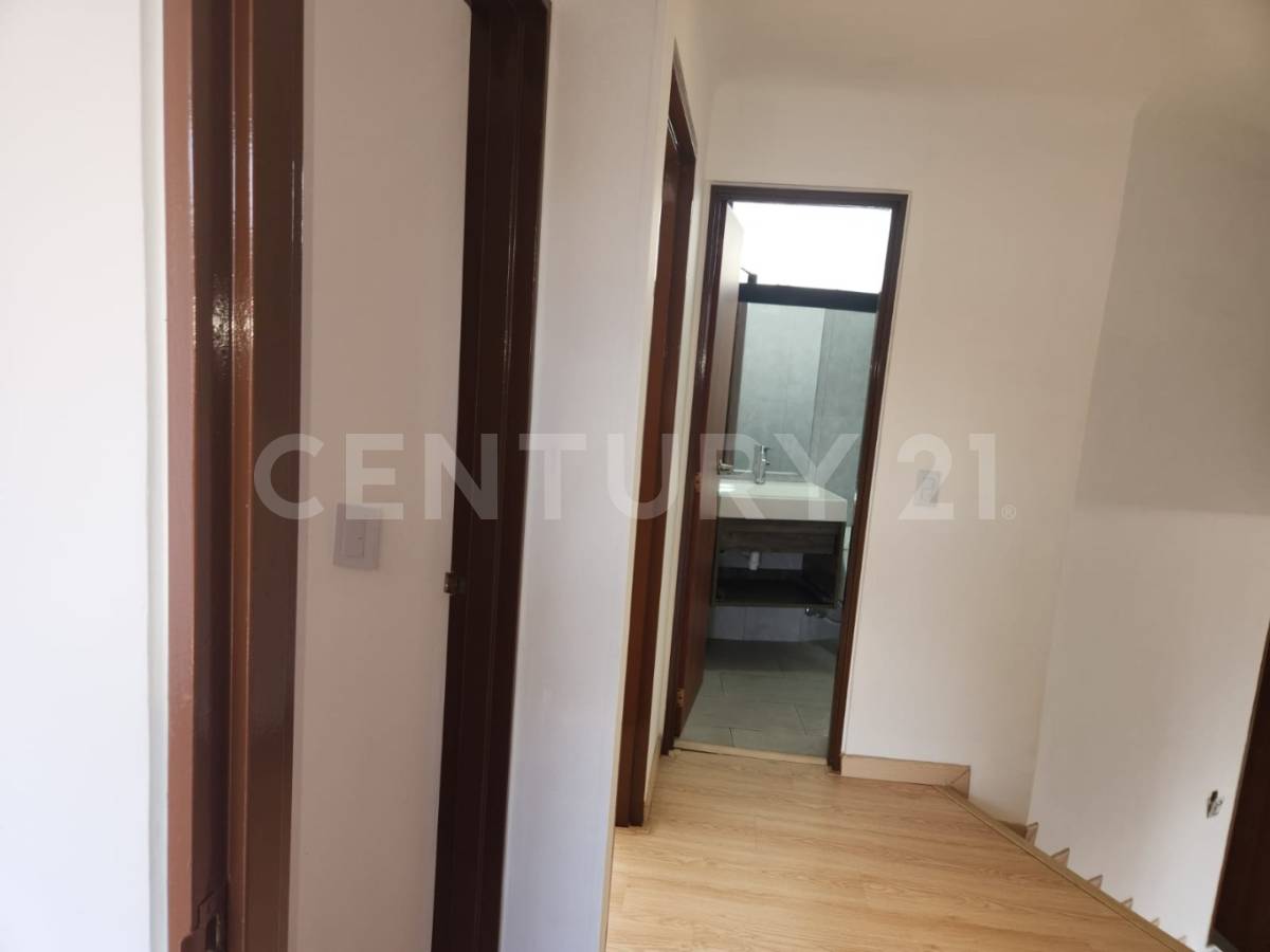 Apartamento en venta en Los Rosales, Bogotá · foto 8 de 19
