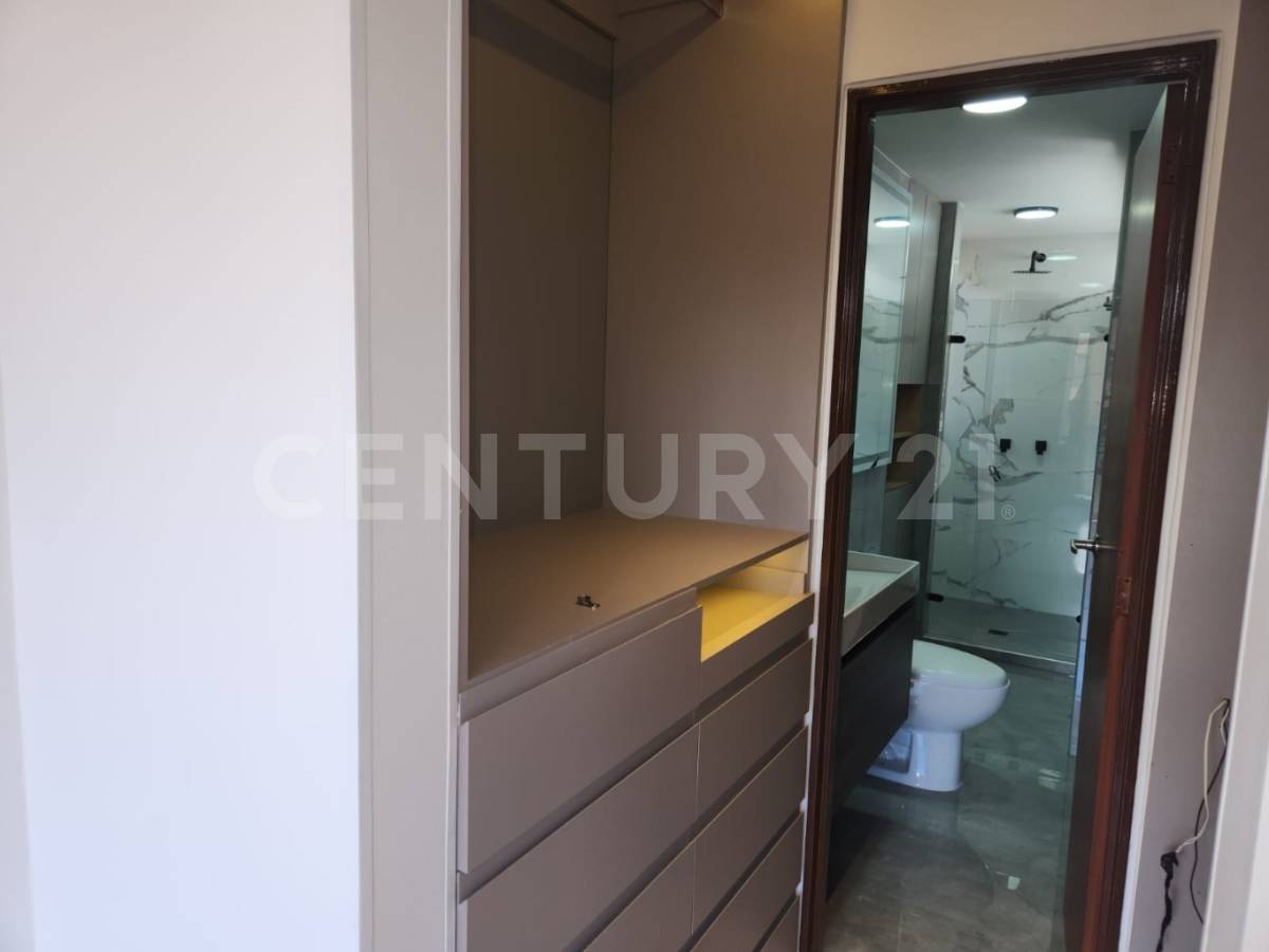 Apartamento en venta en Los Rosales, Bogotá · foto 11 de 19