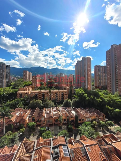 Apartamento en venta en Los Naranjos, Itagüí · foto 4 de 10