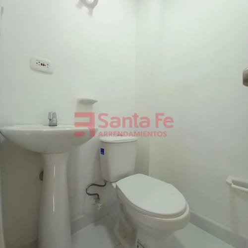 Local en venta en Calasanz, Medellín, 18 m² · foto 10 de 10