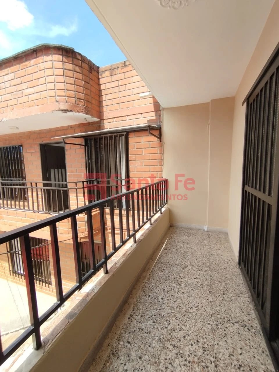 Apartamento en venta en Boston, Medellín · foto 3 de 10
